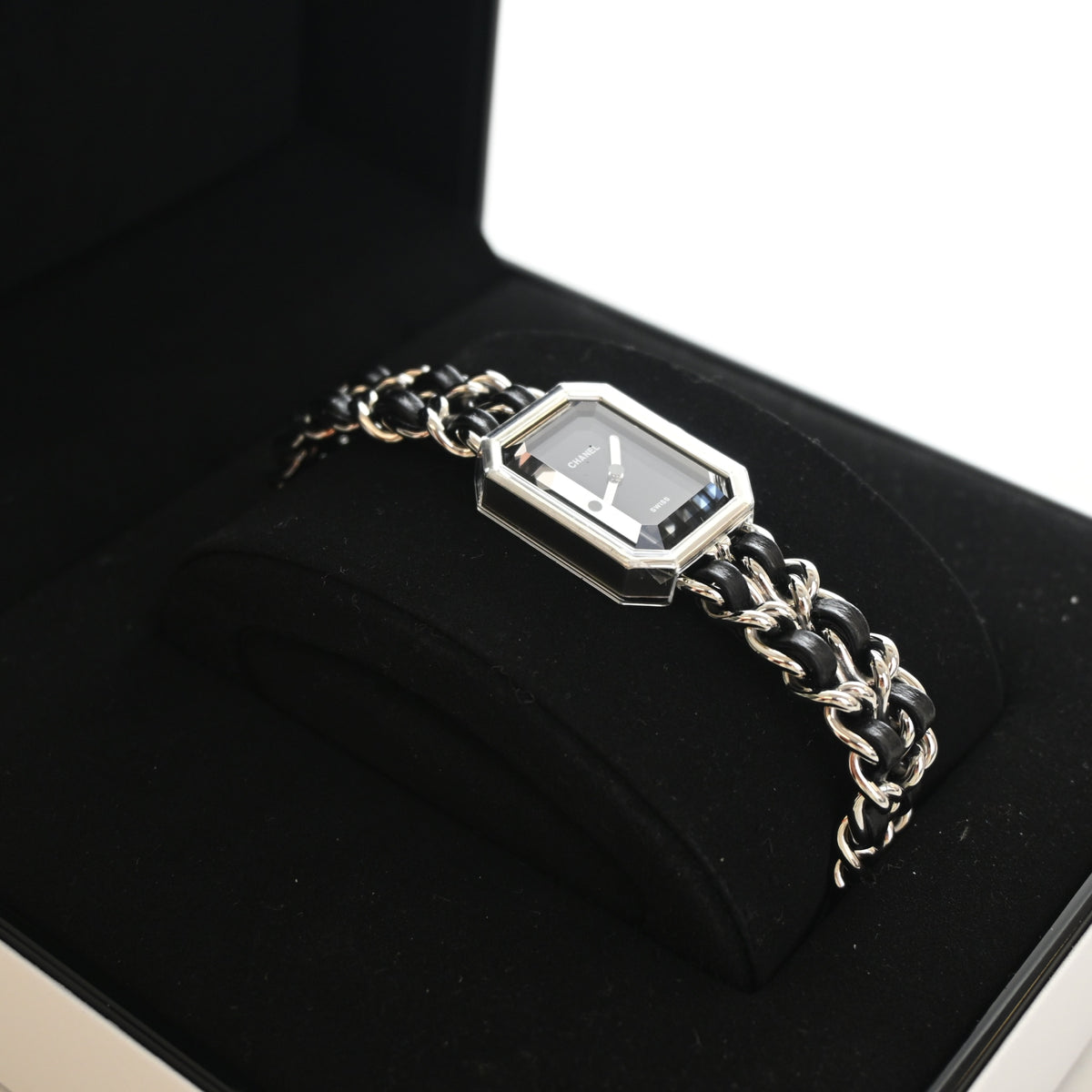 Chanel Premiere Iconic Chain Watch, photo 3 of 8