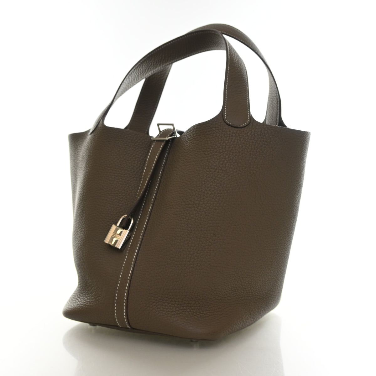 Pre-Owned Hermès Picotin Lock 22 Etoupe Clemence Leather, three-quarter view