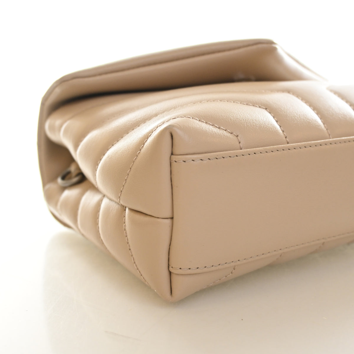 Saint Laurent Toy Calfskin Loulou, photo 6 of 15