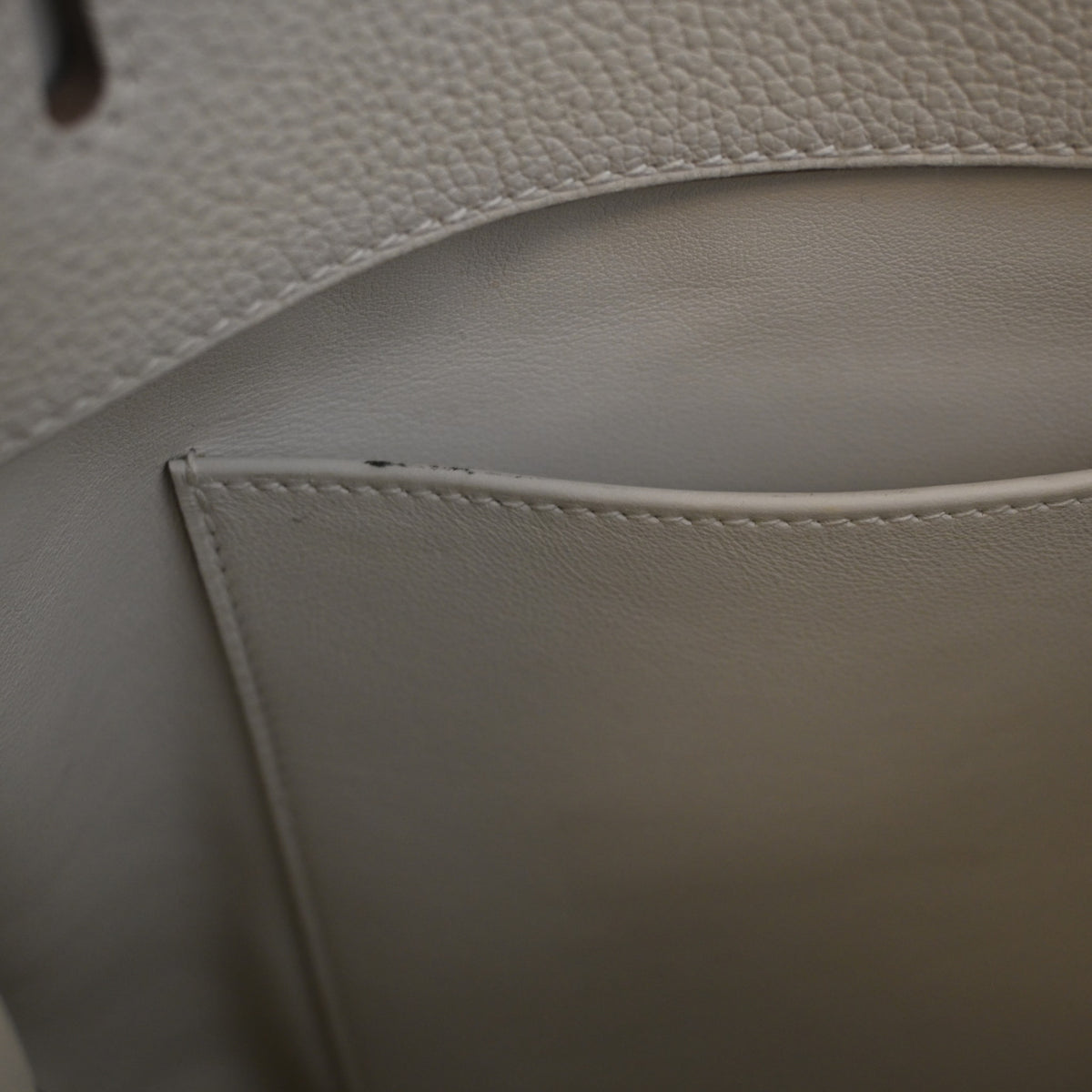 Pre-Owned Hermès GM Gris Pale Togo Leather Hac A Dos, open interior with lining, photo 15 of 18