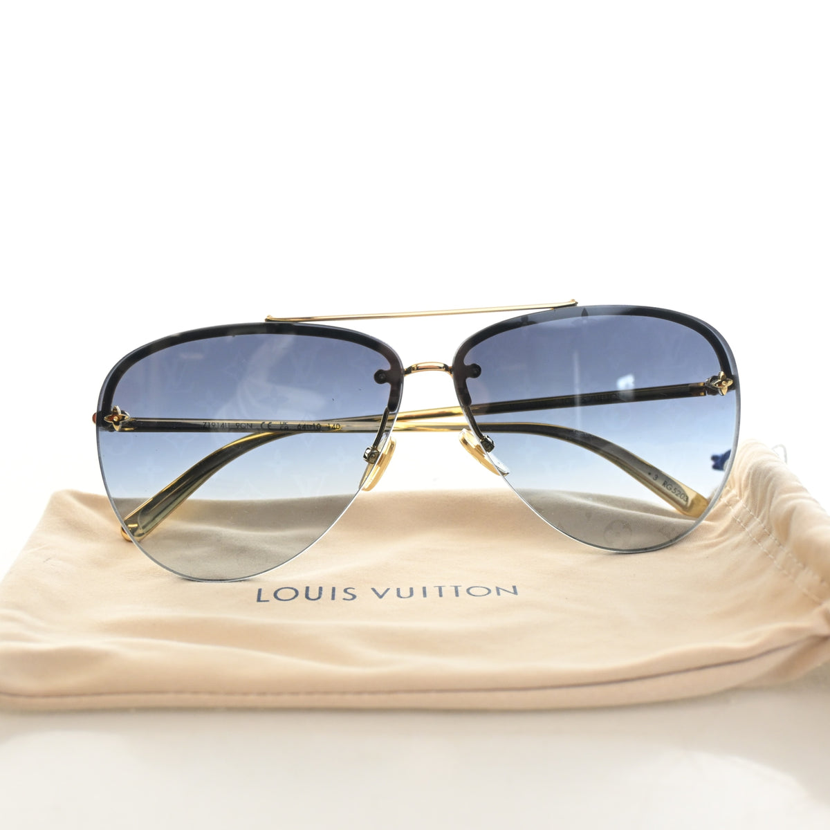 Louis Vuitton Pilot Light Sunglasses, photo 8 of 8