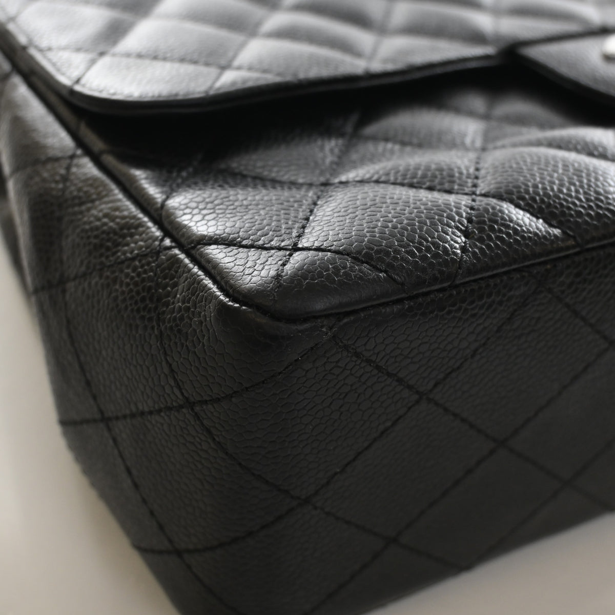 Chanel Jumbo Caviar Classic Single Flap Bag, photo 13 of 14