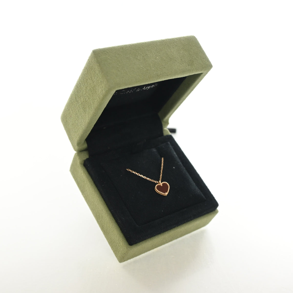 Van Cleef and Arpels Carnelian Sweet Hearts Pendant Necklace, photo 3 of 7
