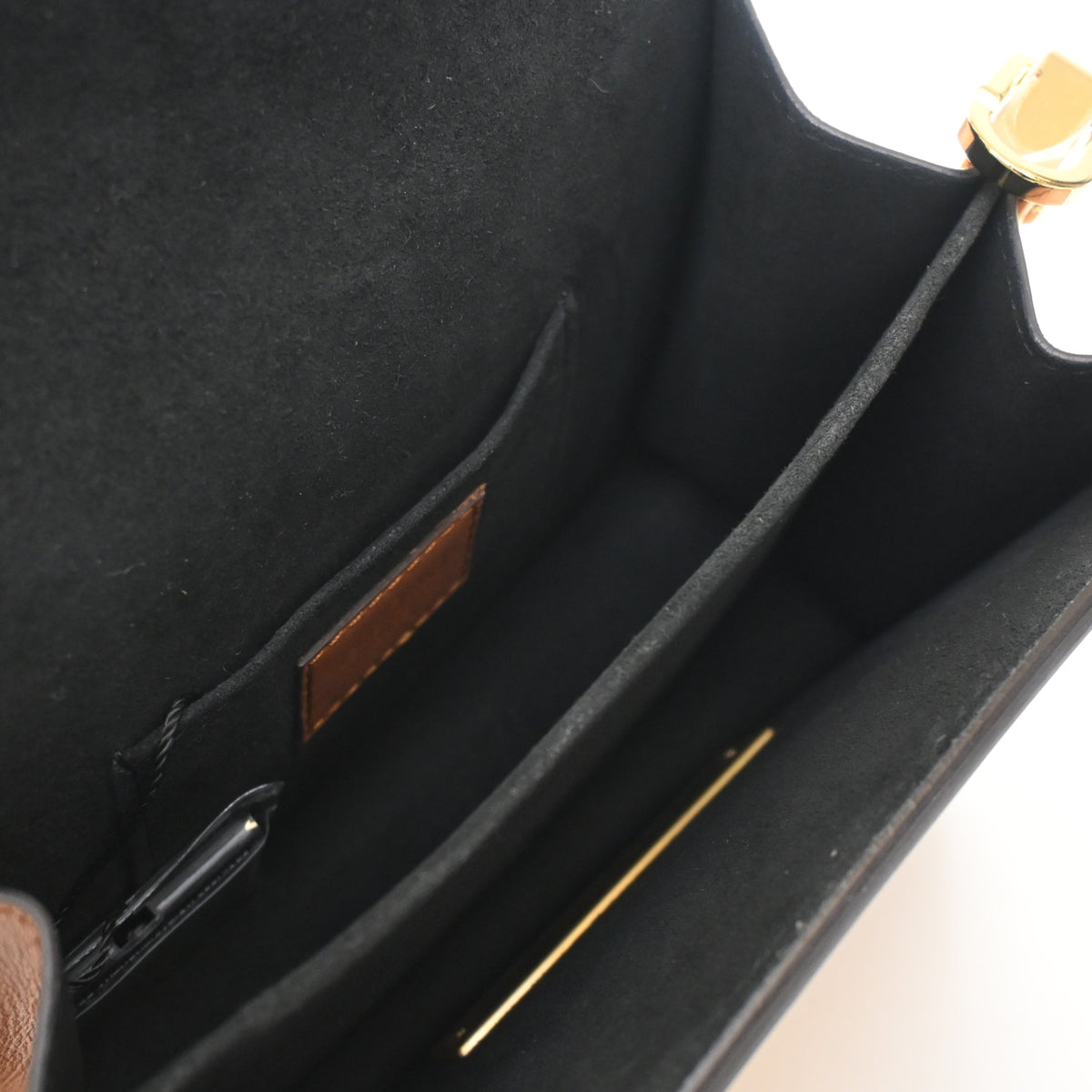 Louis Vuitton Reverse Monogram Dauphine Mini, photo 12 of 13