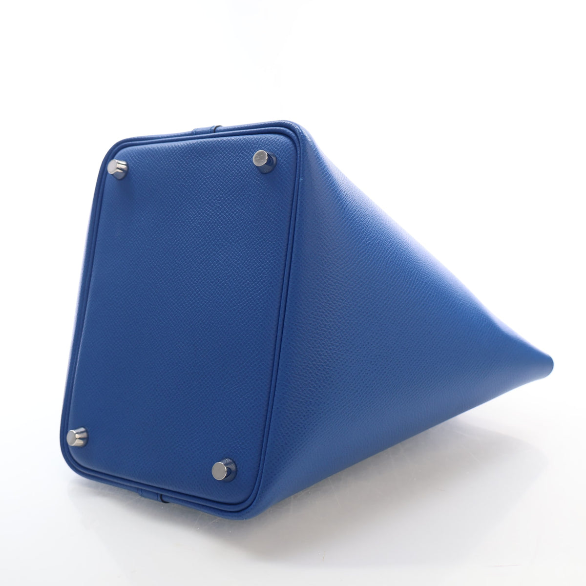 Pre-Owned Hermès Picotin Lock 18 Bleu Zellige Epsom Leather Tressage, base and feet view, photo 7 of 17