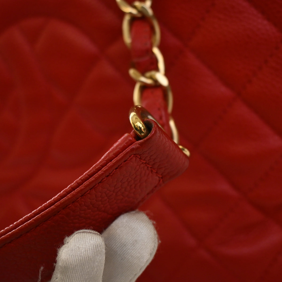 Chanel Caviar Grand Shopping Tote, photo 13 of 17