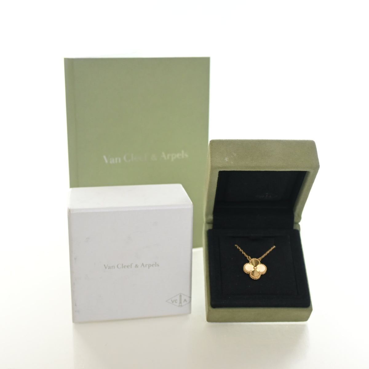 Van Cleef & Arpels 18K Yellow Gold Guilloche Vintage Alhambra Pendant, photo 7 of 7