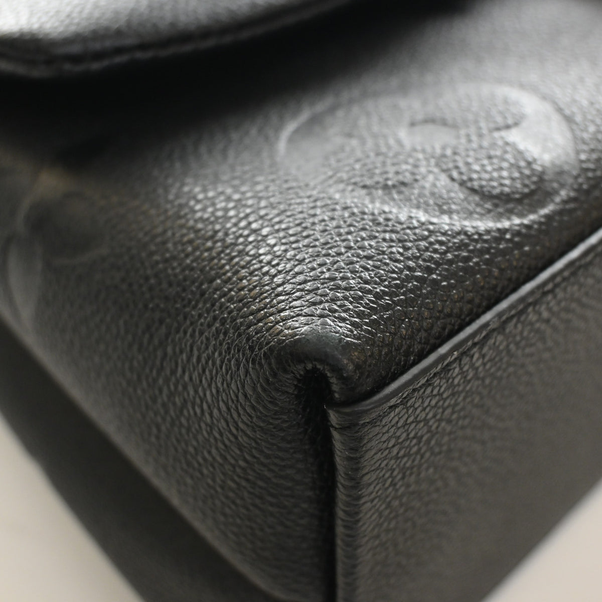 Louis Vuitton Monogram Empreinte Giant Madeline MM, photo 15 of 18