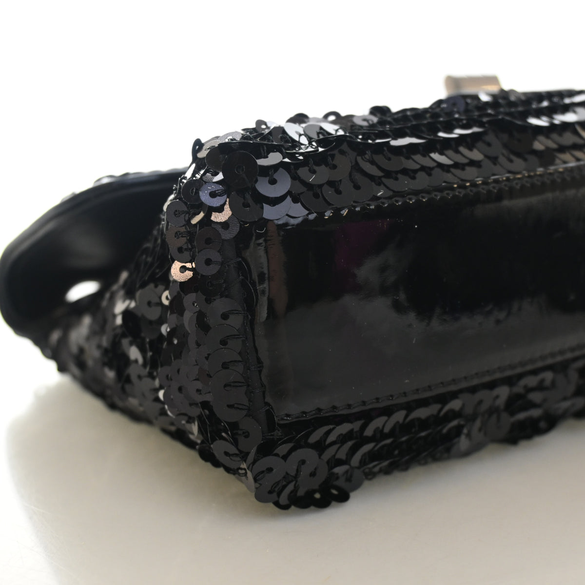 Pre-Owned Chanel Flap Bag 224 Sequin Reissue 2.55, base view