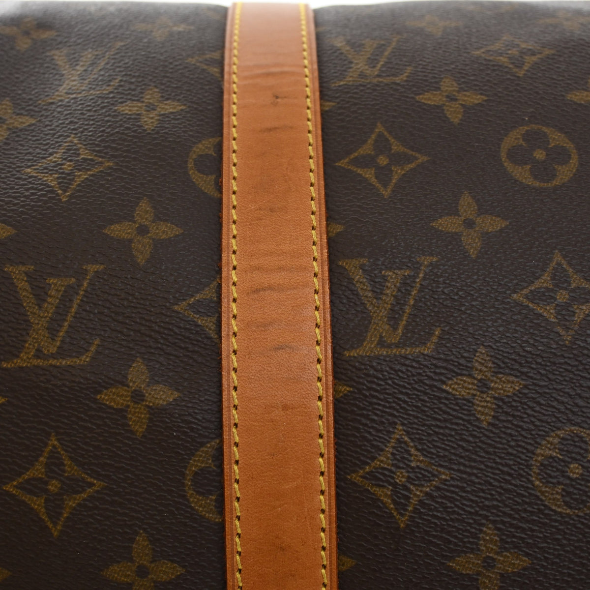 Pre-Owned Louis Vuitton 50 Monogram Keepall, logo detail