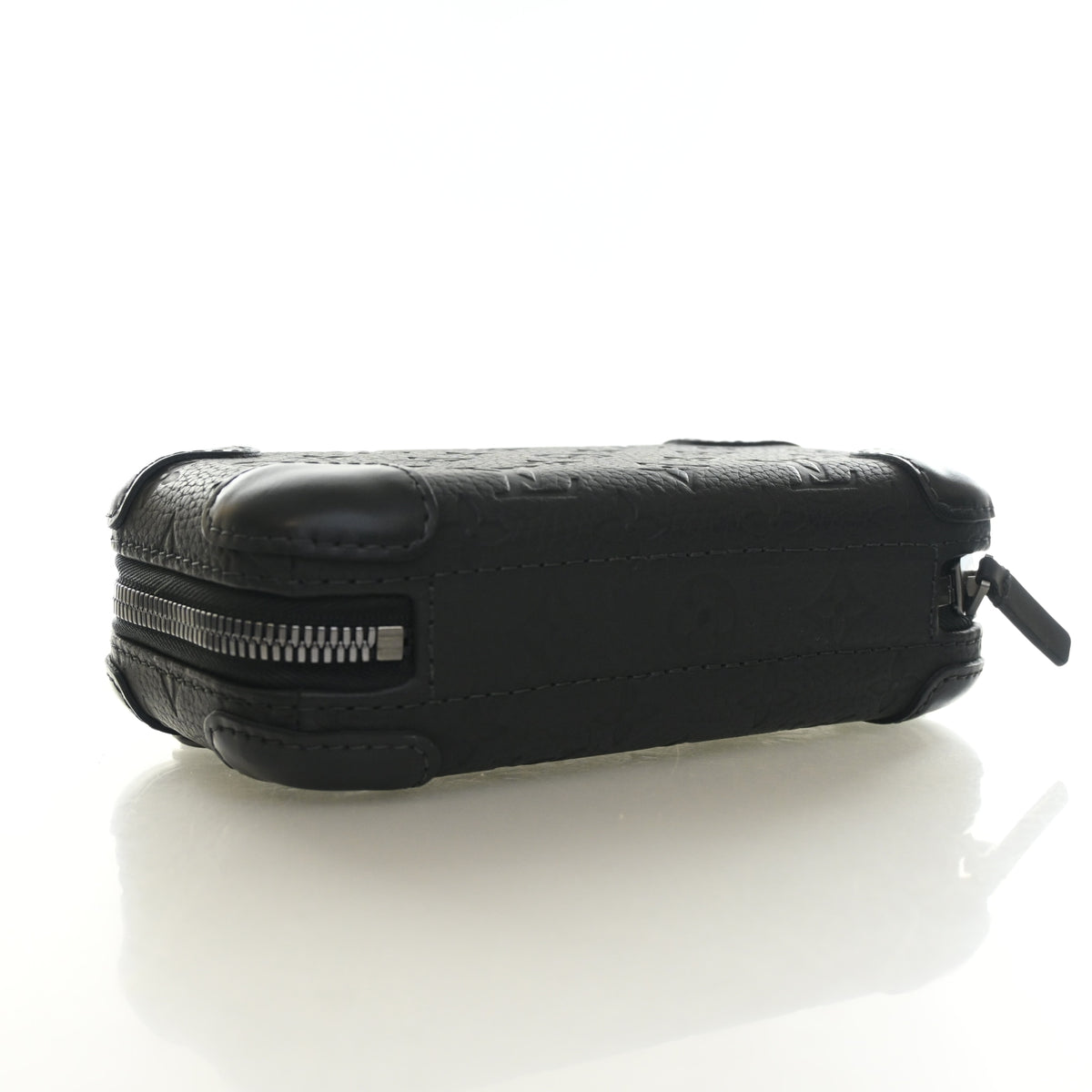 Louis Vuitton Monogram Taurillon Horizon Clutch, photo 5 of 12