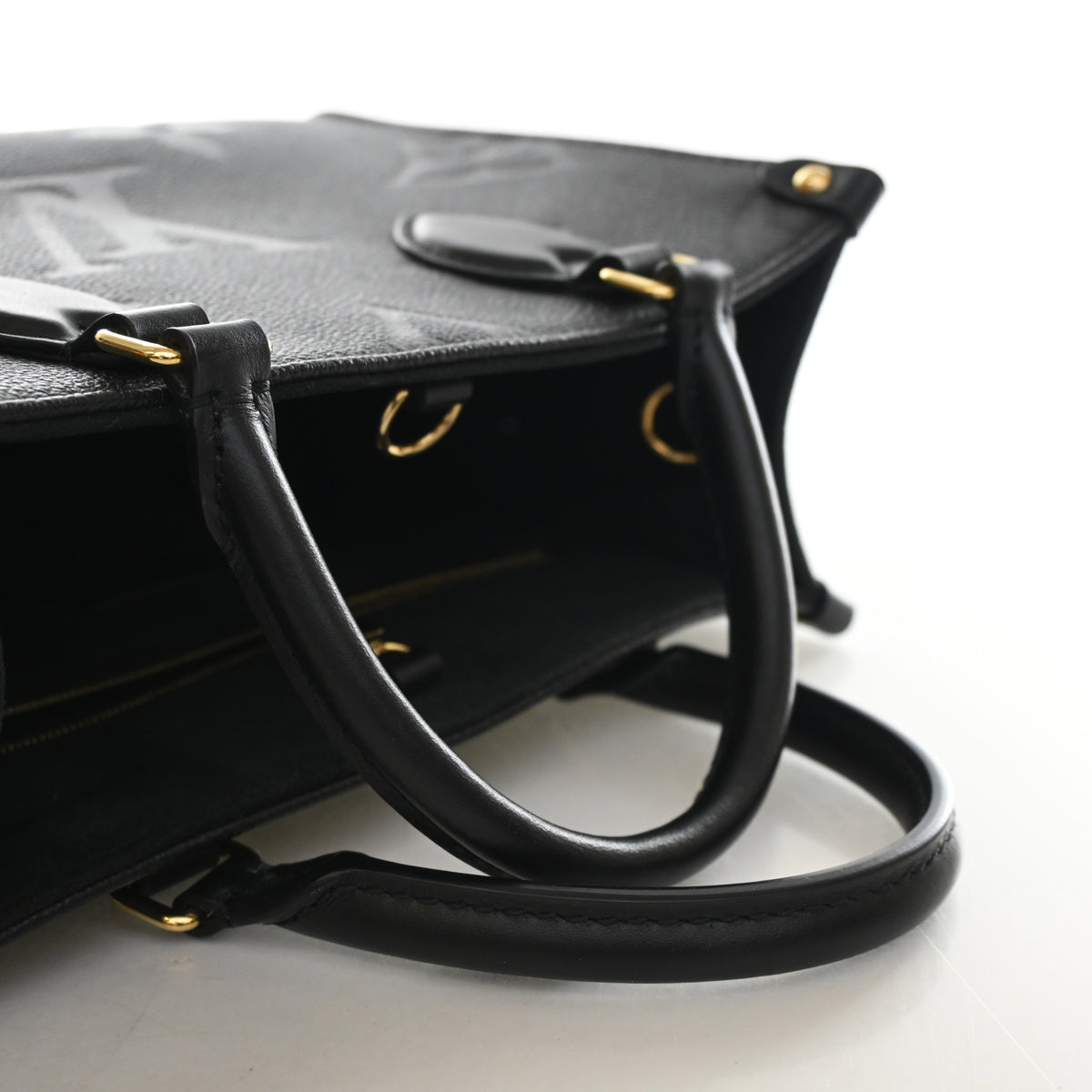 Louis Vuitton Monogram Empreinte Giant OnTheGo PM, photo 9 of 13