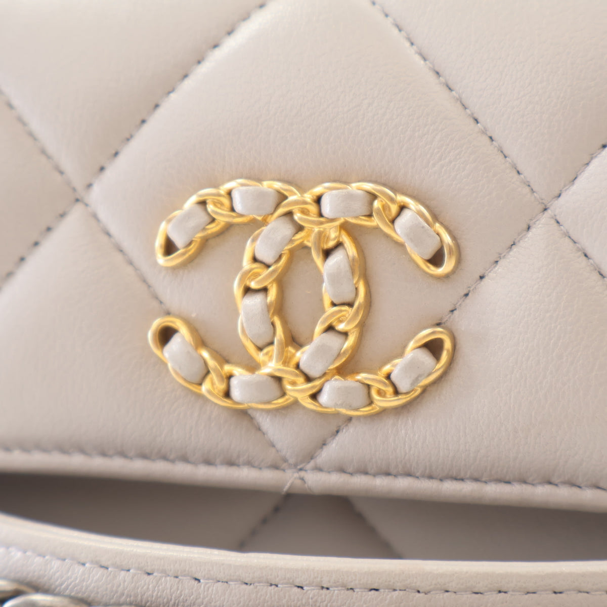 Pre-Owned Chanel Sunglasses Lambskin Case On Chain, gold embossed logo detail