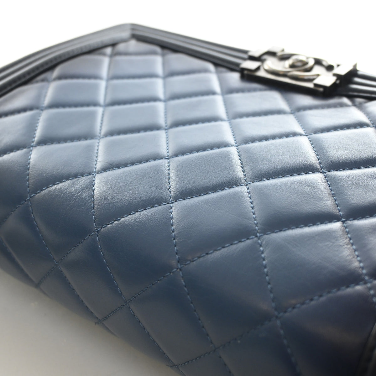 Chanel Medium Lambskin Boy Bag, photo 16 of 18