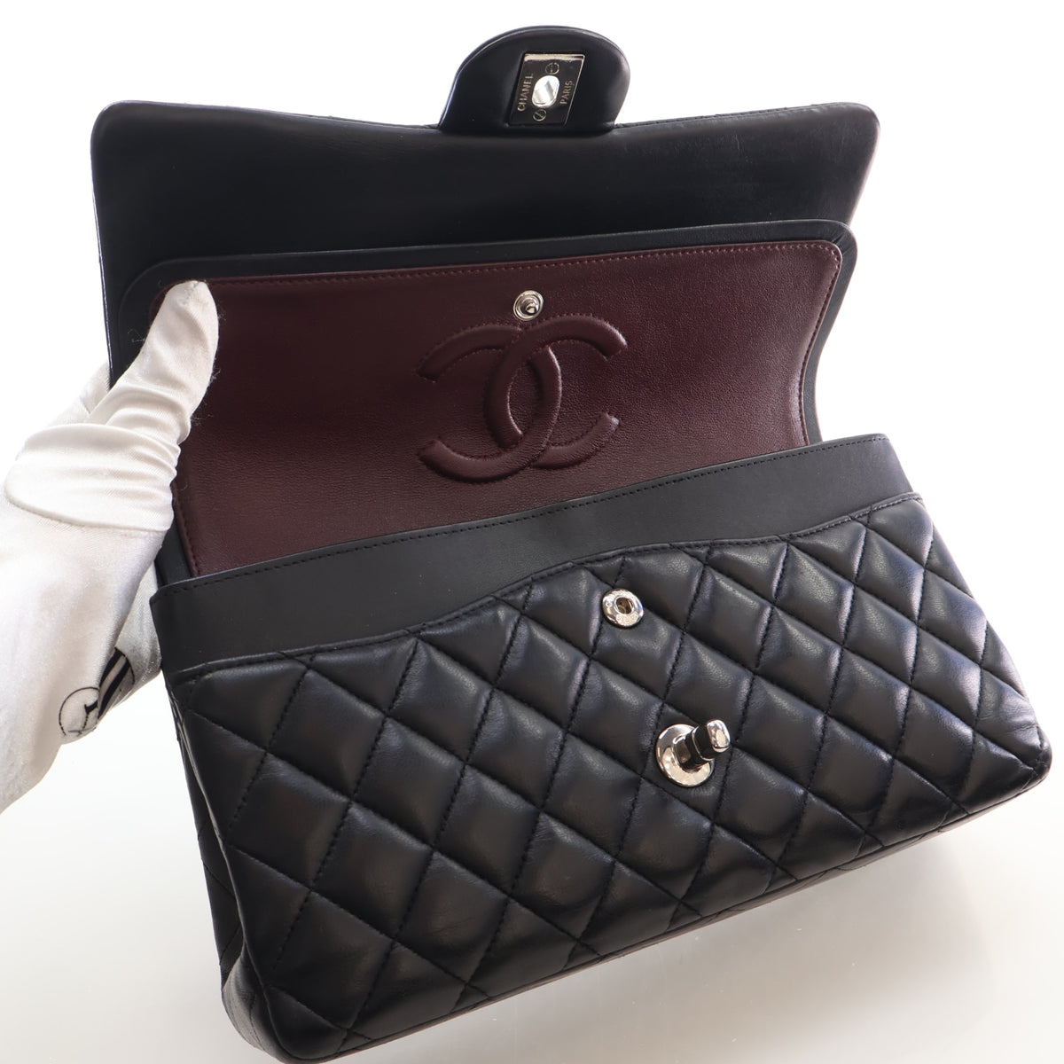 Pre-Owned Chanel Classic Double Flap Medium Lambskin Bag, photo 15 of 18