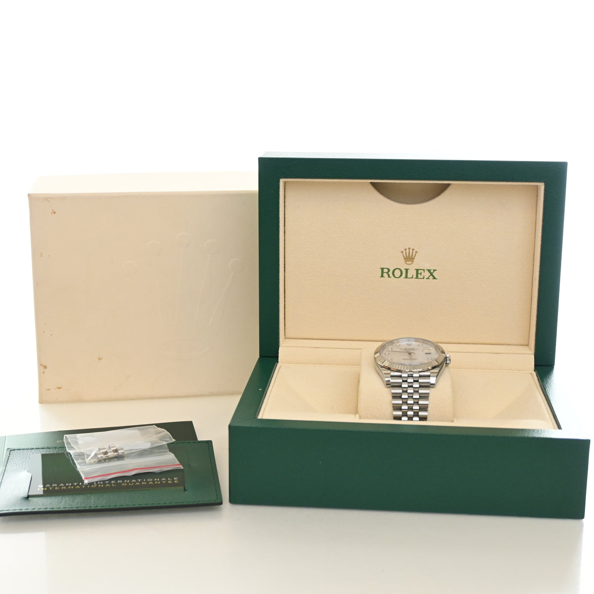 Pre-Owned Rolex Oystersteel Datejust 41mm, with dust bag