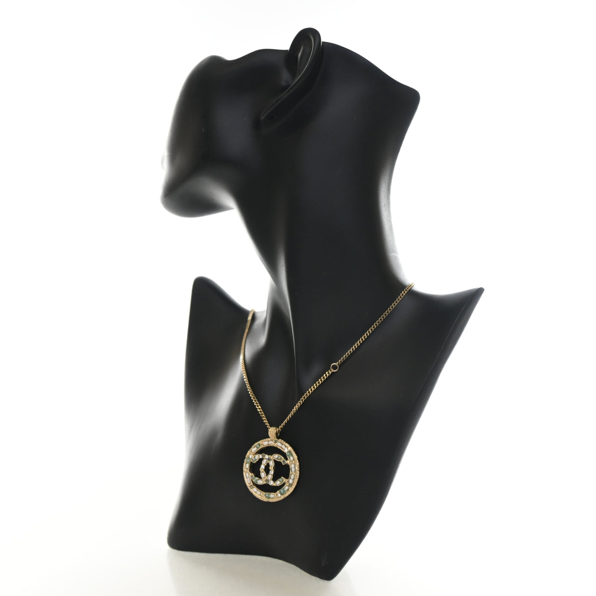 Chanel Crystal CC Round Pendant Necklace, photo 5 of 9