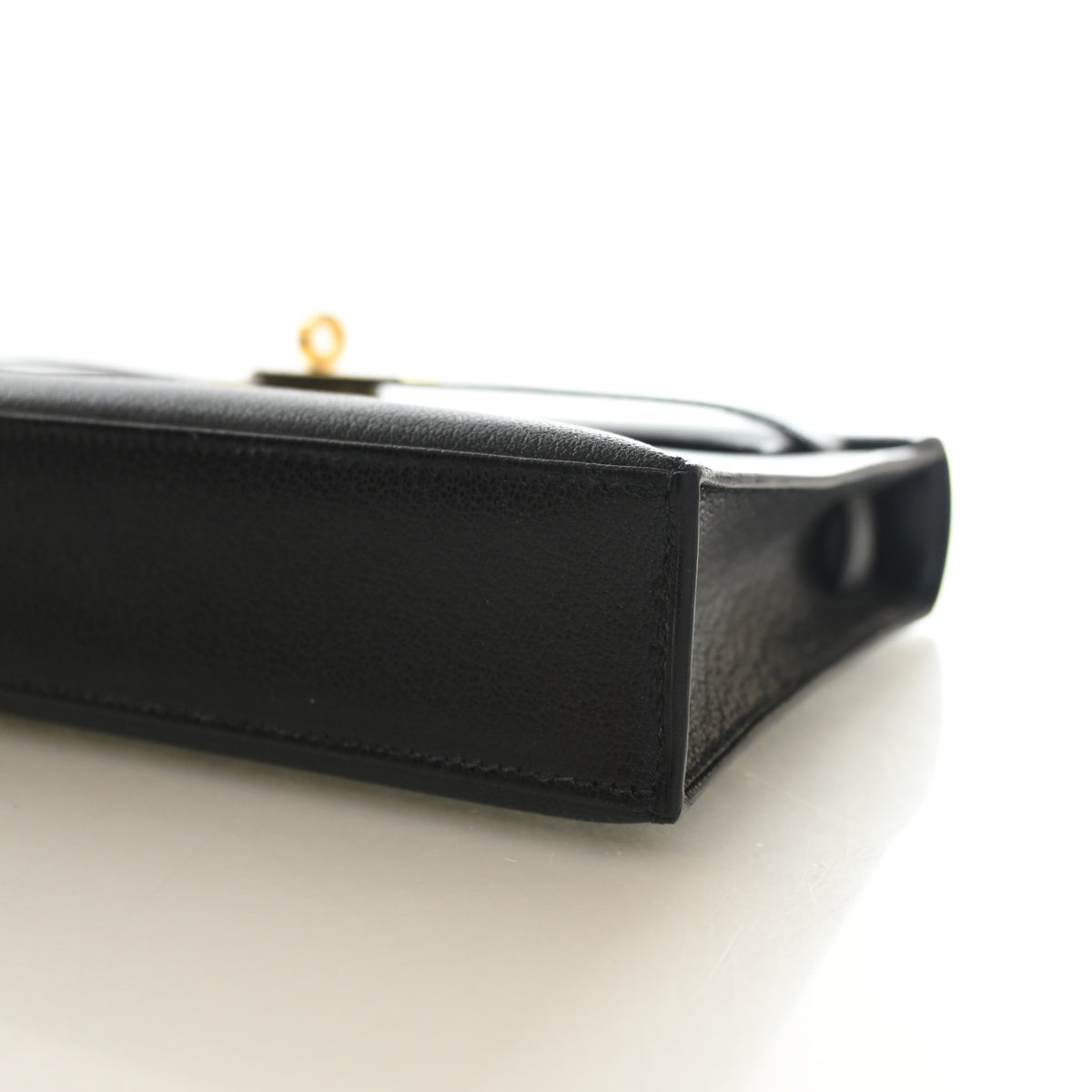 Pre-Owned Hermès Kelly 28 Noir Chevre Leather Chamkila Elan, side profile, photo 8 of 14