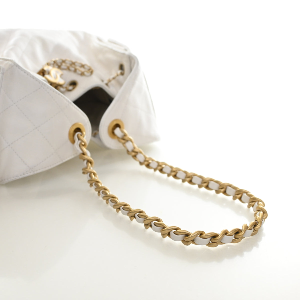 Chanel Small Caviar 25 Hobo, photo 10 of 17