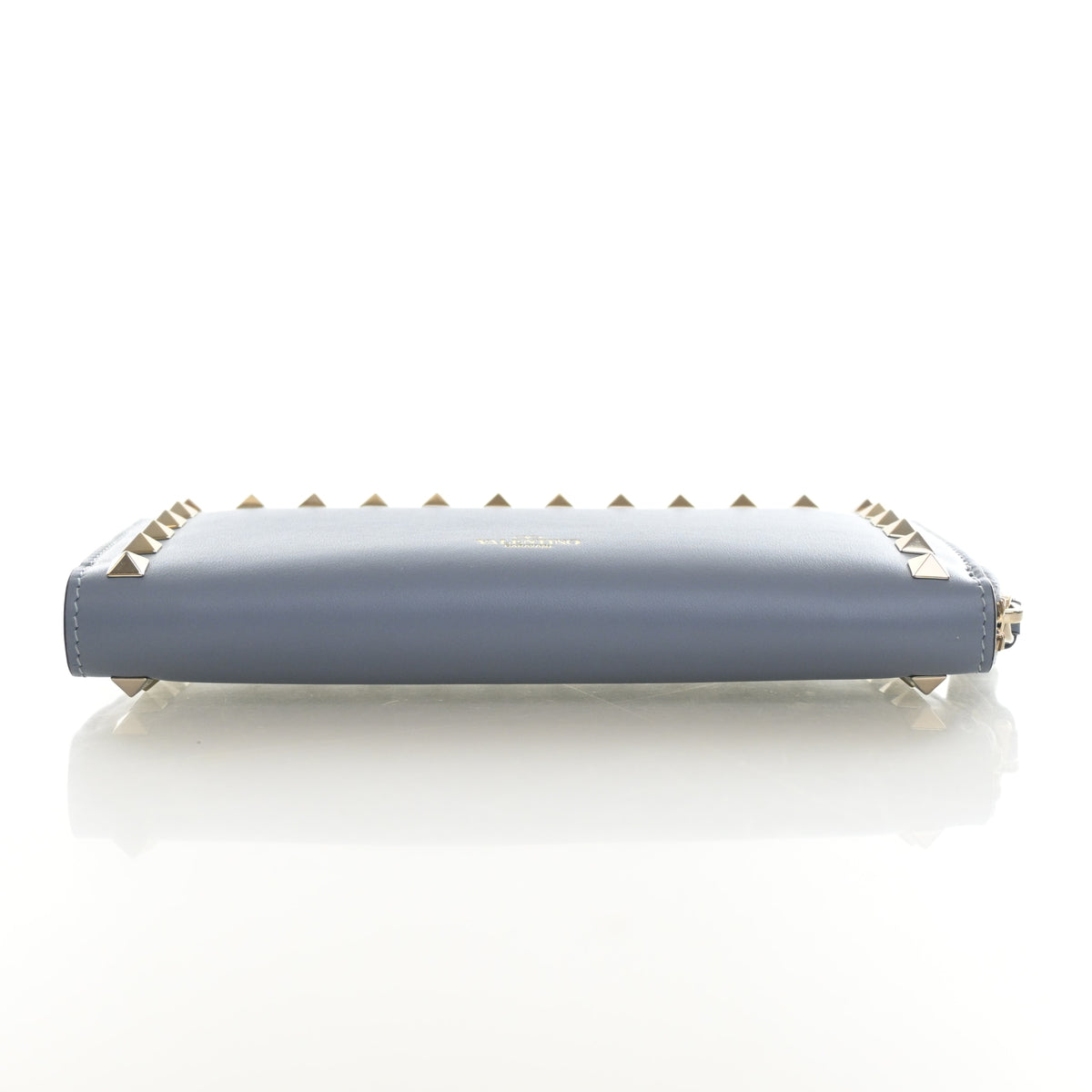Pre-Owned Valentino Wallet Calfskin Rockstud Zippy, base view