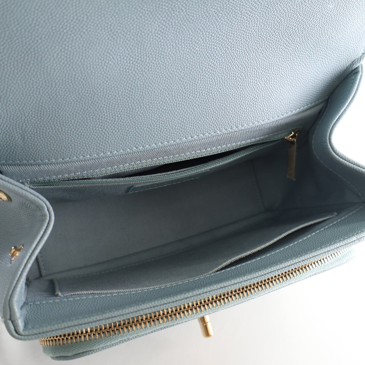 Chanel Medium Caviar Business Affinity Bag, photo 14 of 16