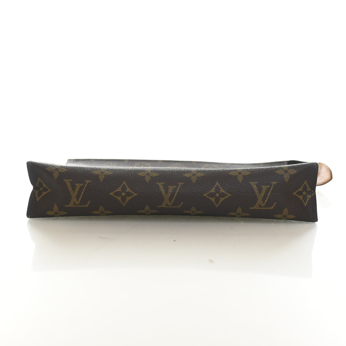 Vintage Louis Vuitton 26 Monogram Toiletry Pouch, base and feet view