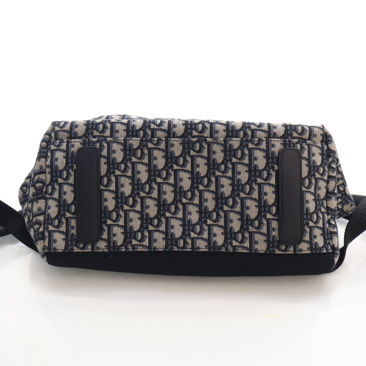 Pre-Owned Christian Dior Backpack Oblique Rider, base and feet view, photo 10 of 19