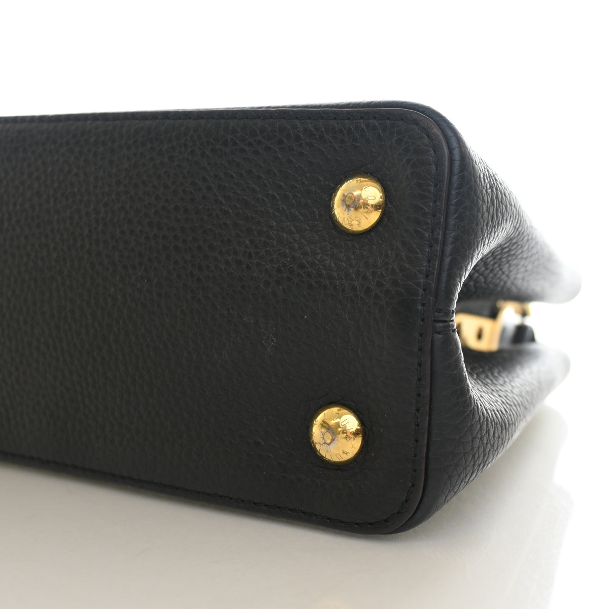 Pre-Owned Louis Vuitton PM Calfskin Capucines, base and feet view, photo 8 of 17