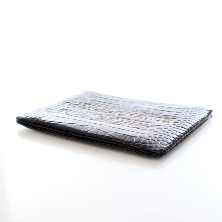 Pre-Owned Chanel Crocodile Leather Embossed Calfskin Gabrielle O-case, three-quarter view, photo 6 of 12