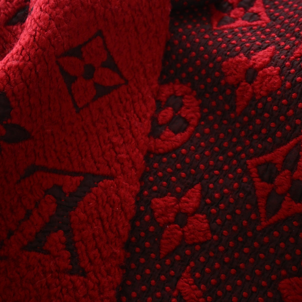 Louis Vuitton Logomania Scarf, photo 6 of 7