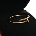 Cartier Diamonds Juste Un C...