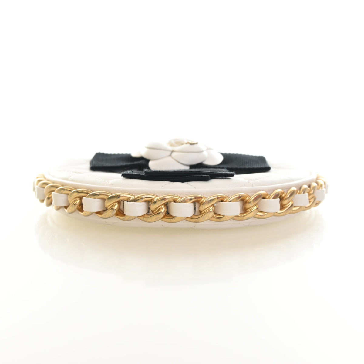Pre-Owned Chanel Clutch Mini Lambskin Round Camellia, gold hardware close-up, photo 9 of 15
