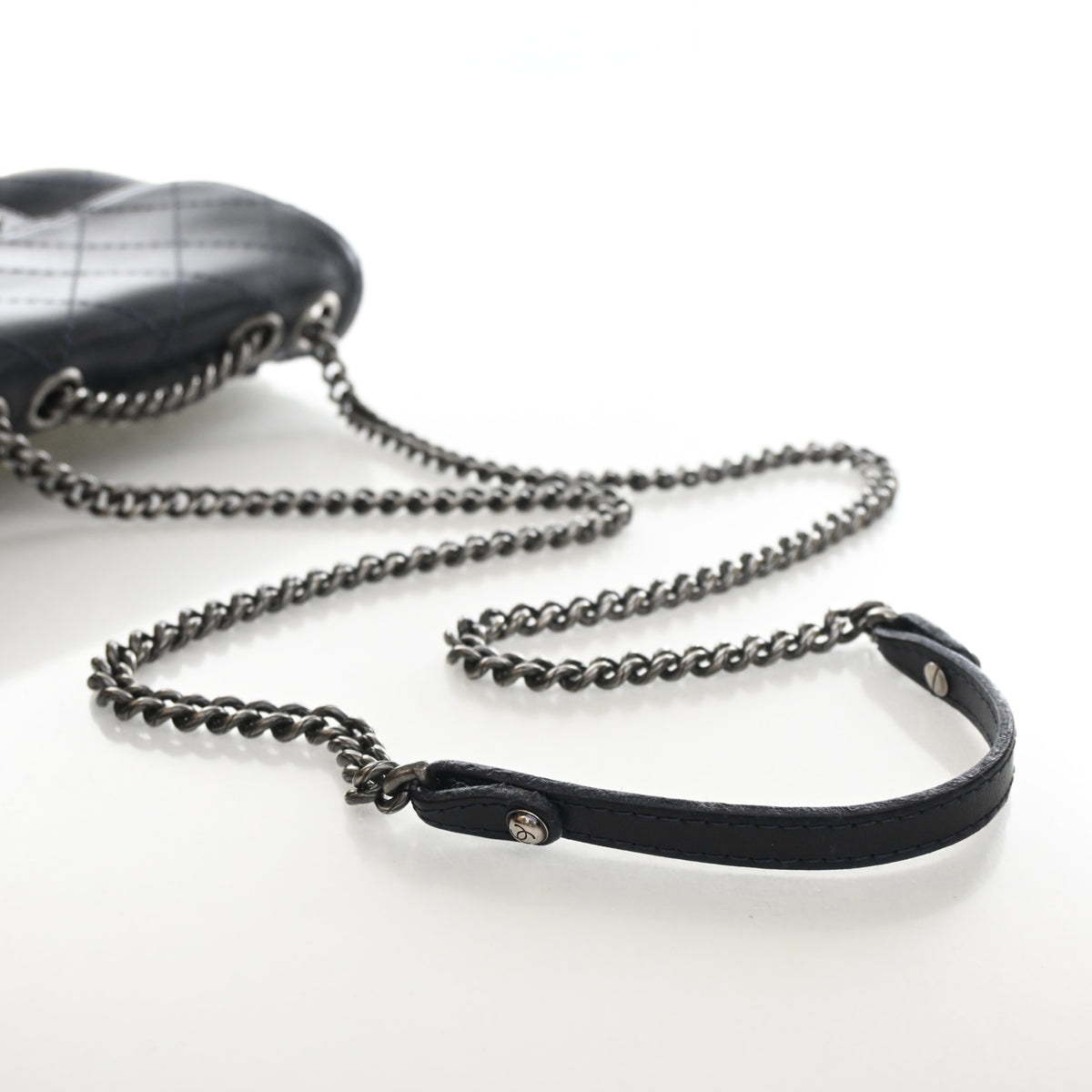 Chanel Small Calfskin Stitch CC Flap, photo 10 of 18