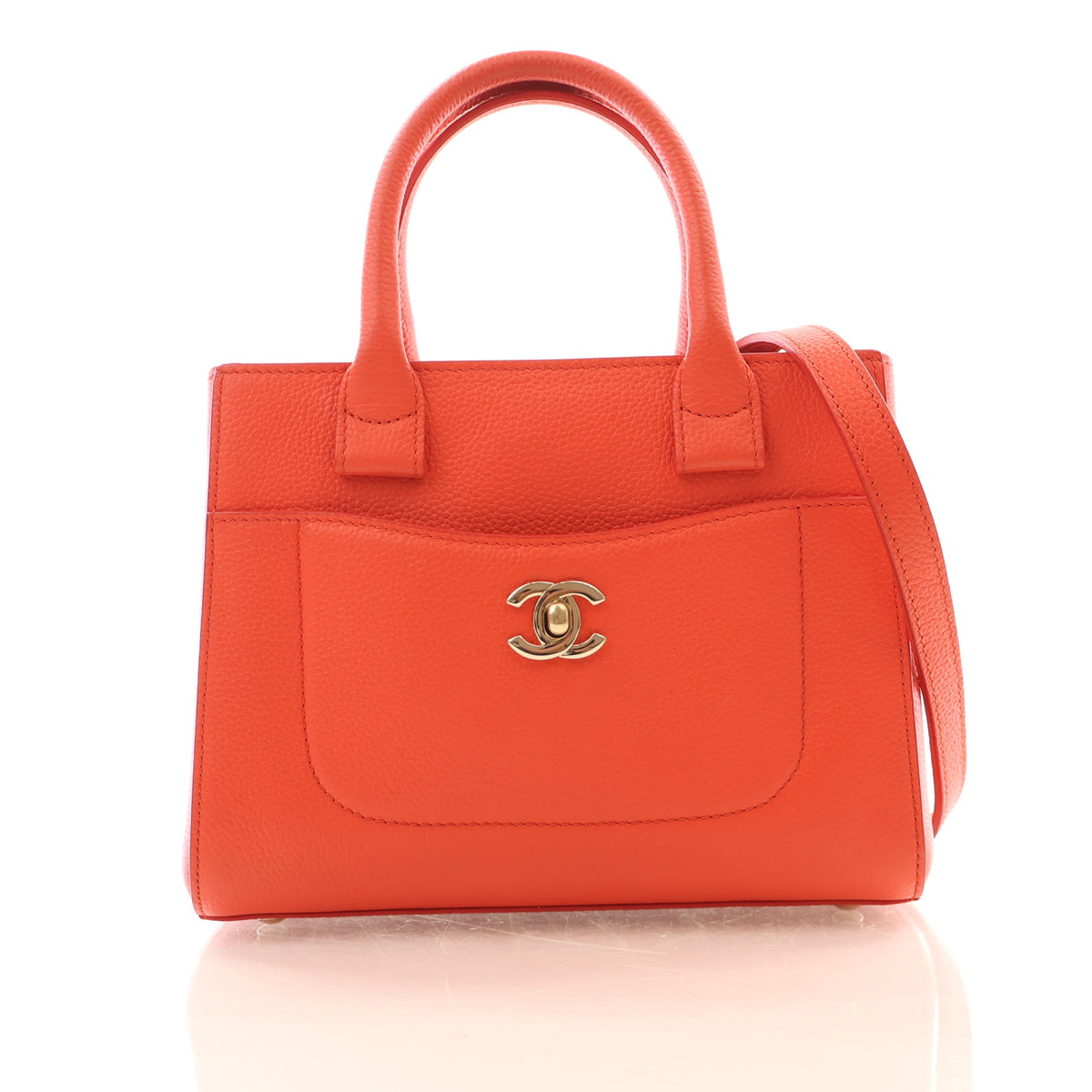 Pre-Owned Chanel Tote Bag Mini Calfskin Neo Executive, front view, photo 15 of 21