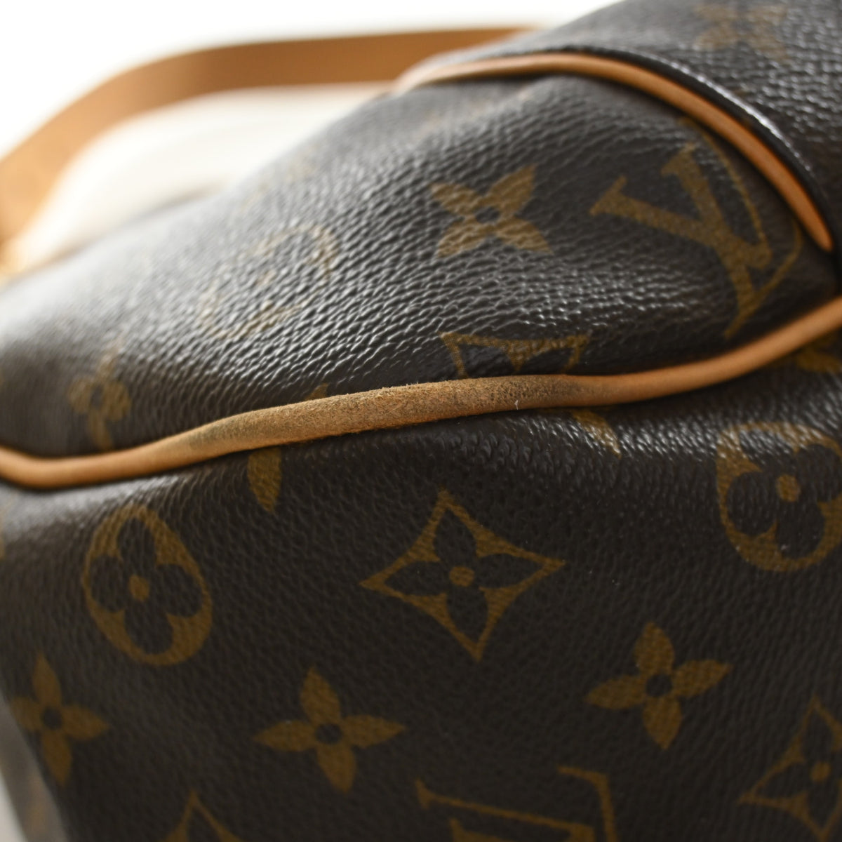 Louis Vuitton Monogram Galleria PM, photo 18 of 22