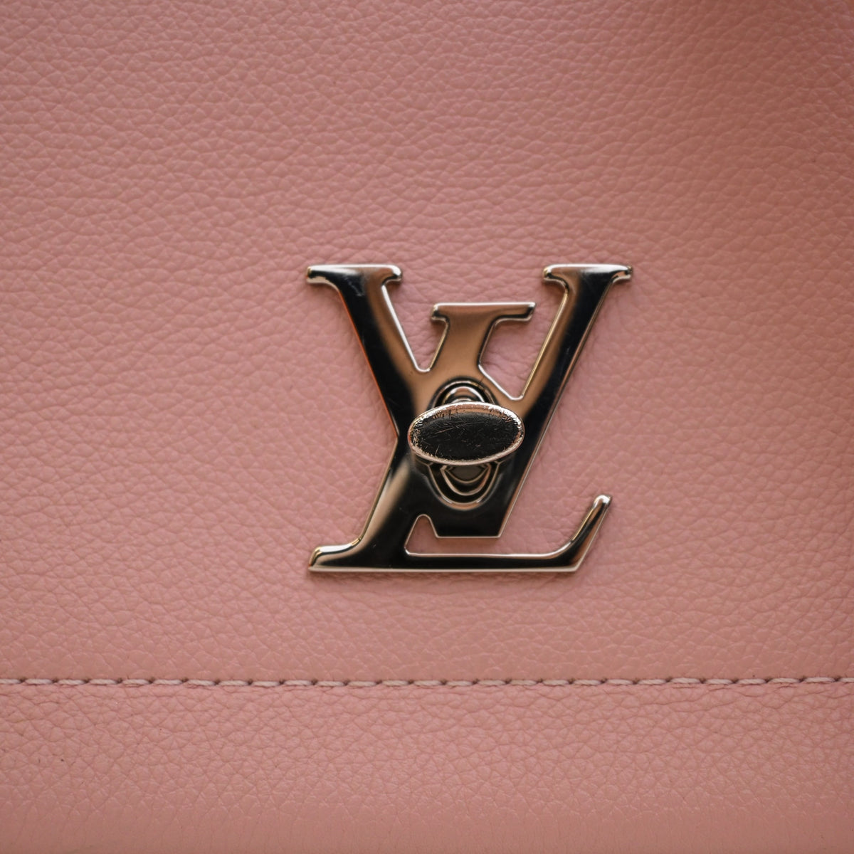 Louis Vuitton Calfskin Lockme II Top Handle, photo 4 of 21