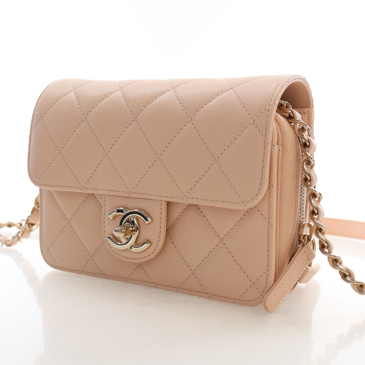 Pre-Owned Chanel Flap Bag Mini Caviar Leather Like A Wallet, three-quarter view