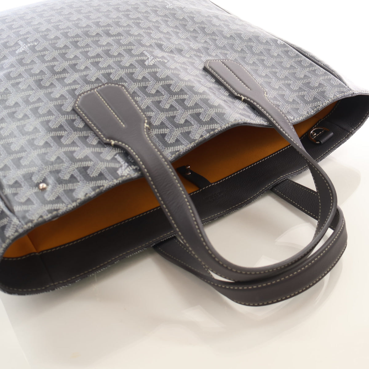 Pre-Owned Goyard Goyardine Voltaire, overhead view
