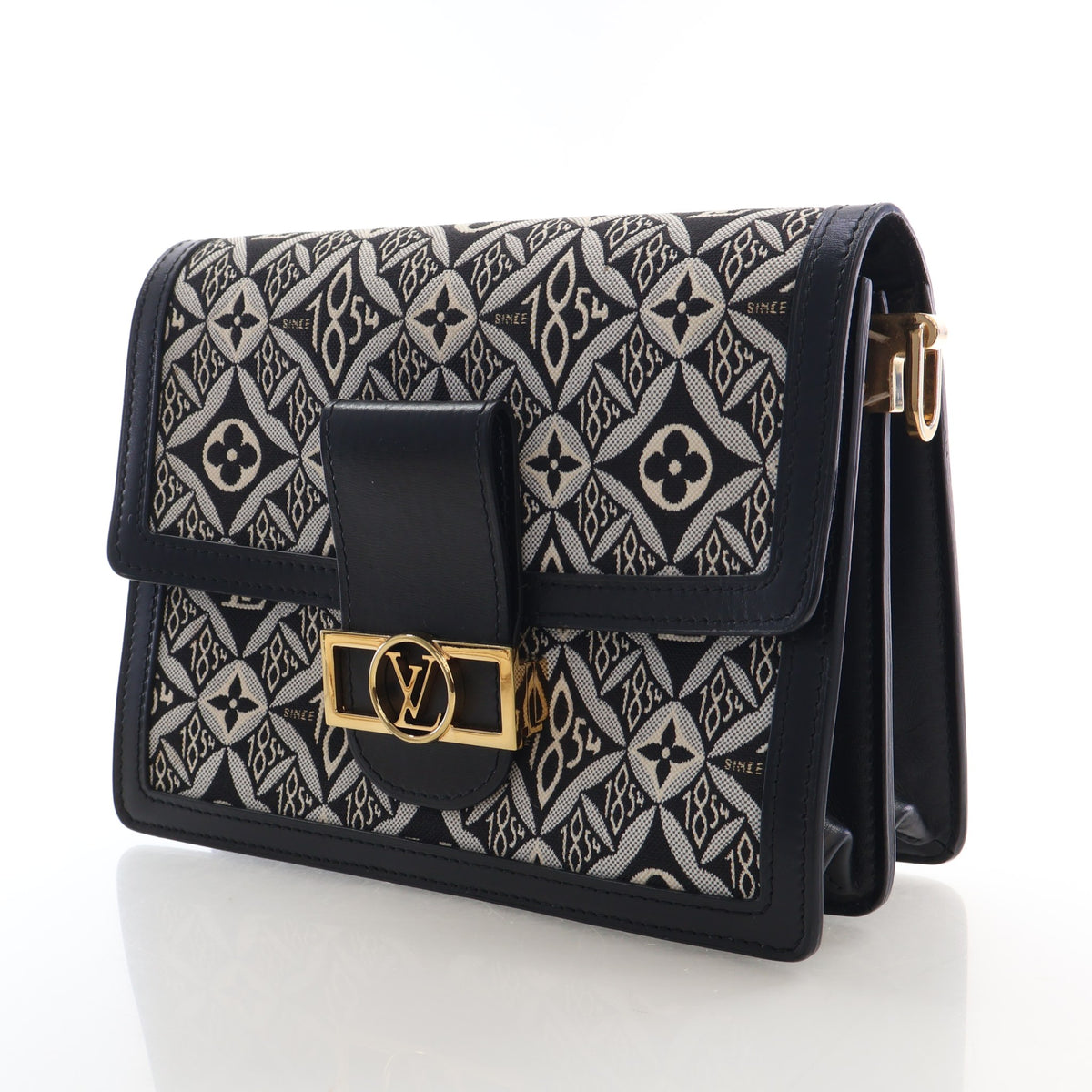 Pre-Owned Louis Vuitton Dauphine MM Monogram Jacquard, three-quarter view
