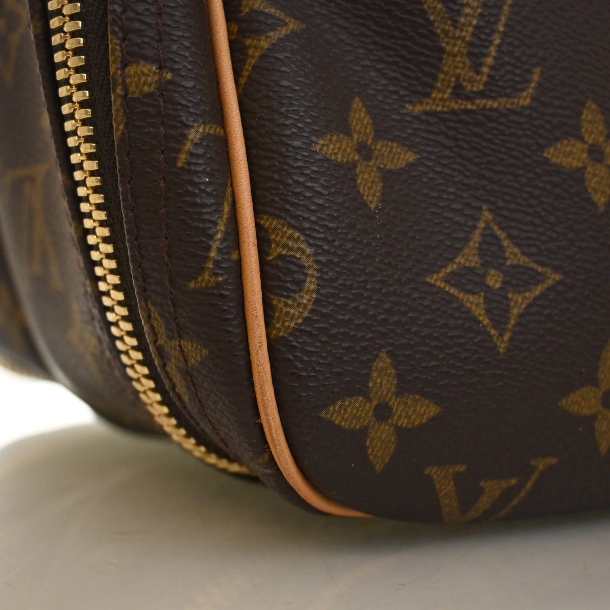 Louis Vuitton Monogram Alize 48 Heures, photo 16 of 16