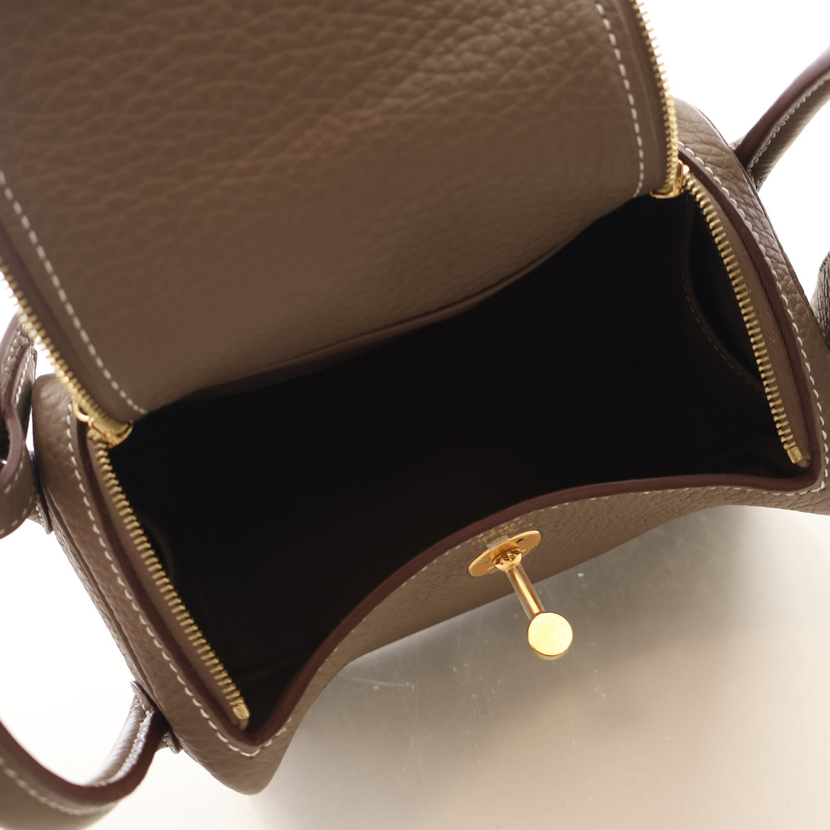 Hermes Etoupe Clemence Mini Lindy 20, photo 12 of 15
