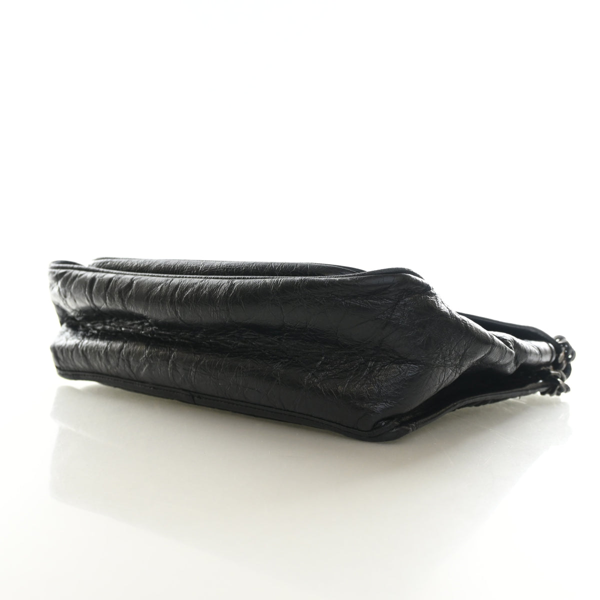Pre-Owned Saint Laurent Shoulder Bag Medium Calfskin Niki, side profile, photo 7 of 13