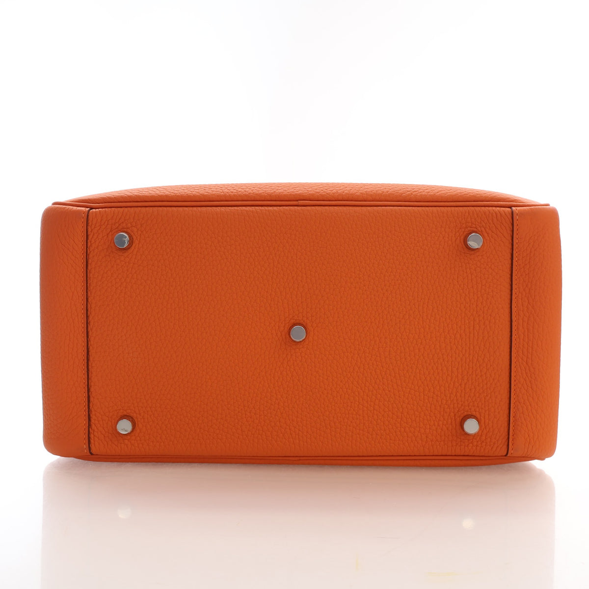 Pre-Owned Hermès Lindy 34 Orange H Clemence Leather, base and feet view, photo 9 of 17