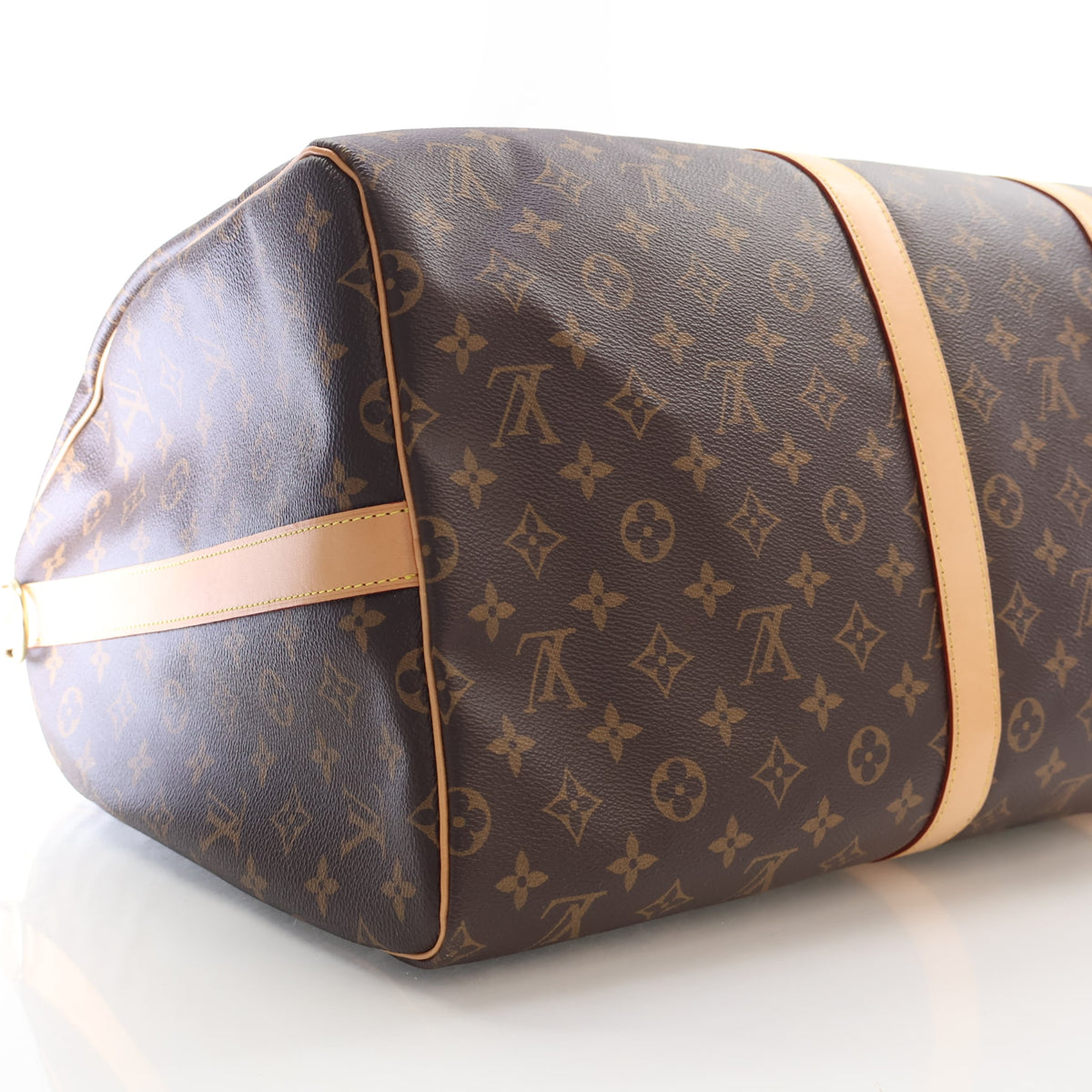 Pre-Owned Louis Vuitton 55 Monogram Keepall, base view