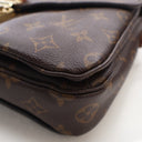 Louis Vuitton Monogram Poch...