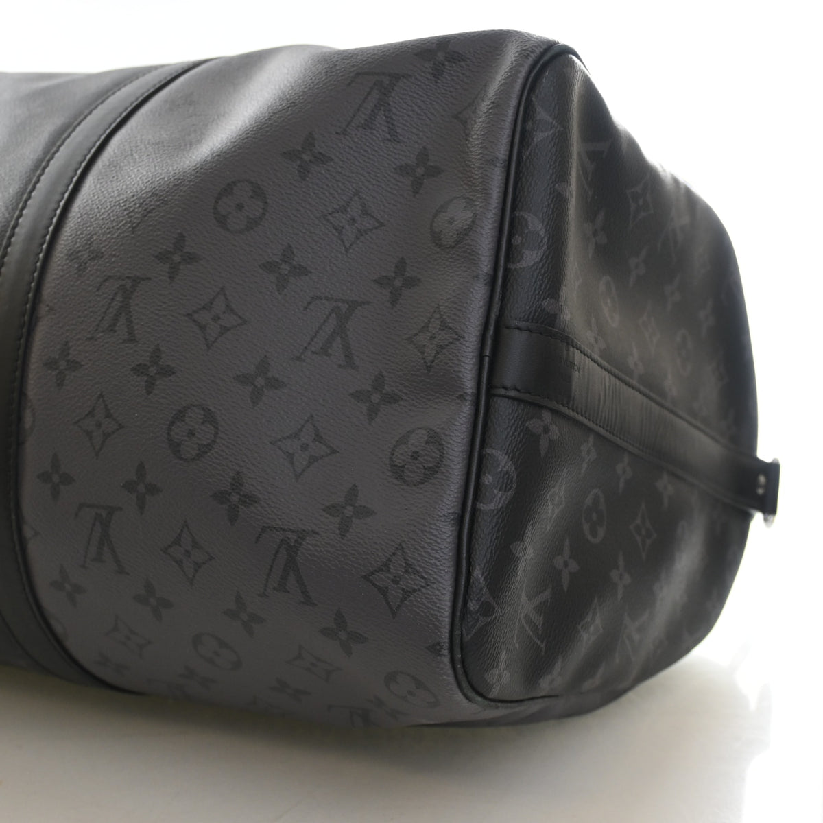Pre-Owned Louis Vuitton 50 Monogram Eclipse Keepall Bandouliere, base and feet view, photo 11 of 13