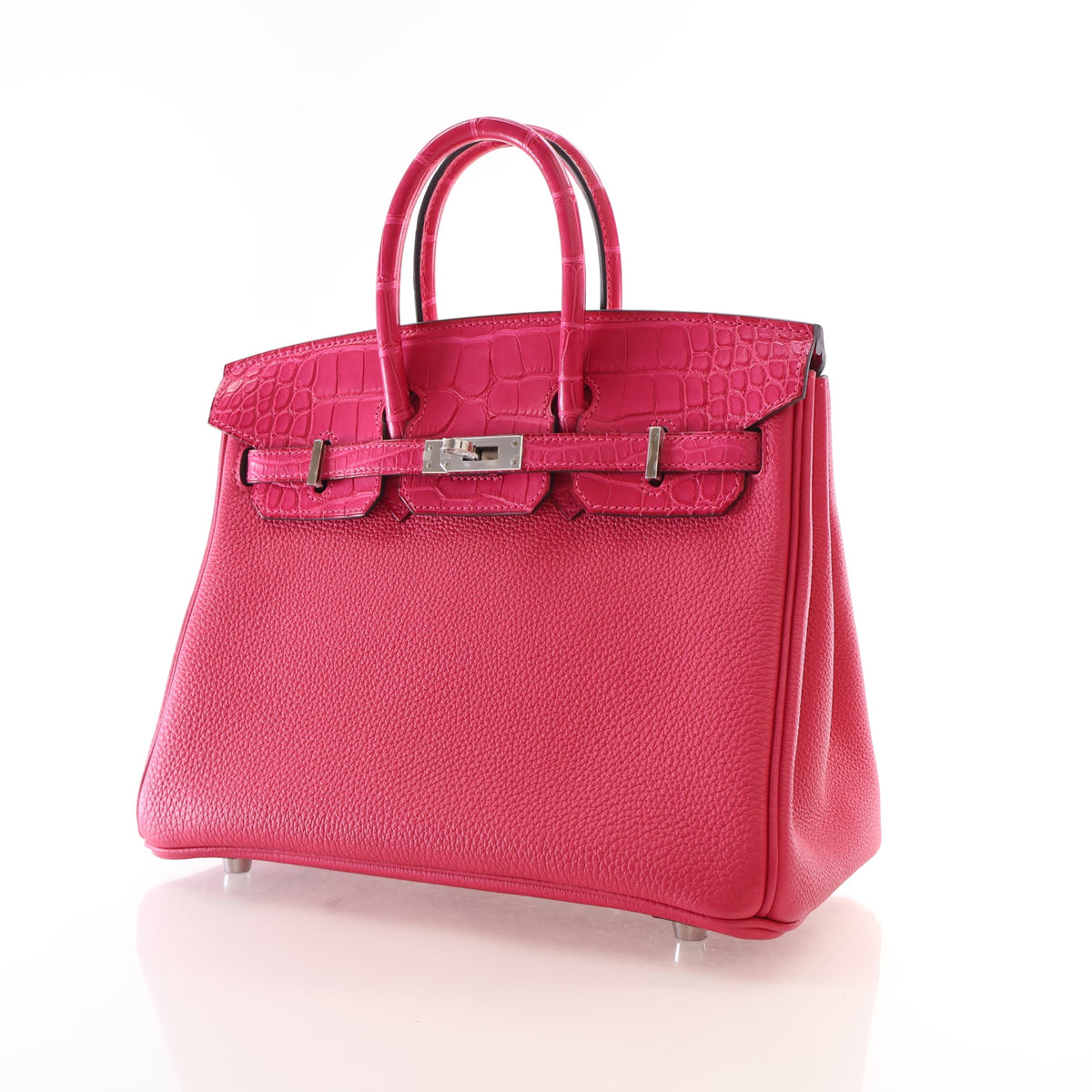 Pre-Owned Hermès Birkin 25 Framboise Togo Leather Touch, three-quarter view