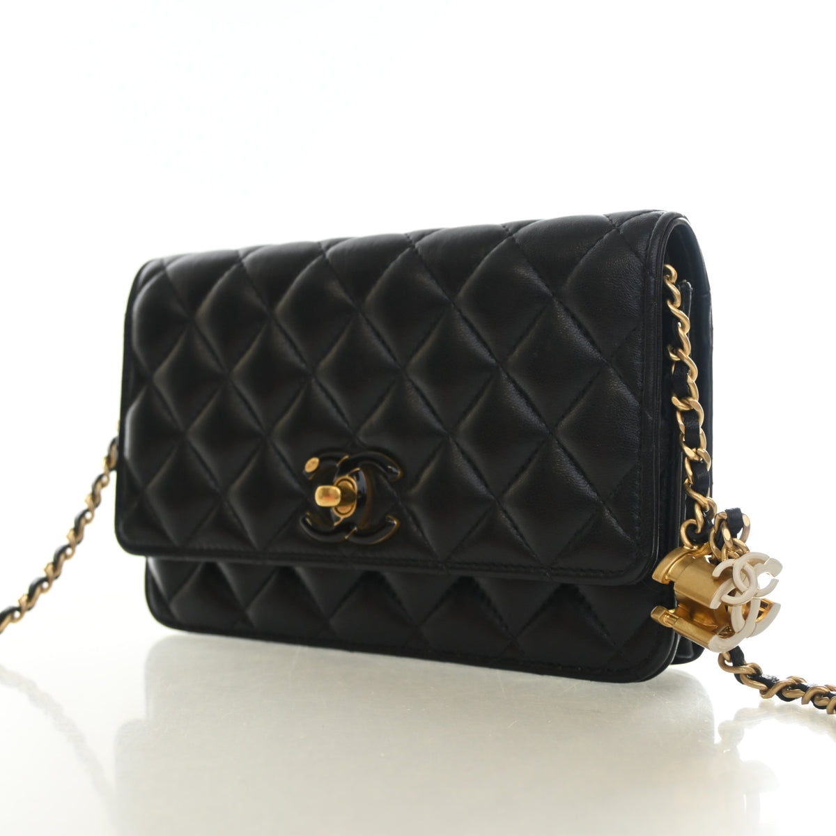 Chanel Lambskin CC Pearl Crush Wallet On Chain (WOC), photo 3 of 16
