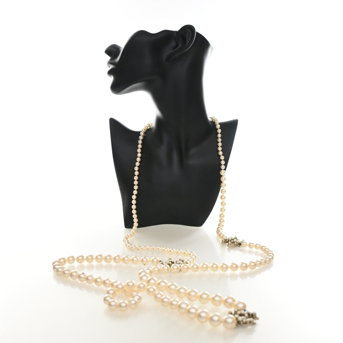 Chanel CC Long Pearl Necklace, photo 6 of 10