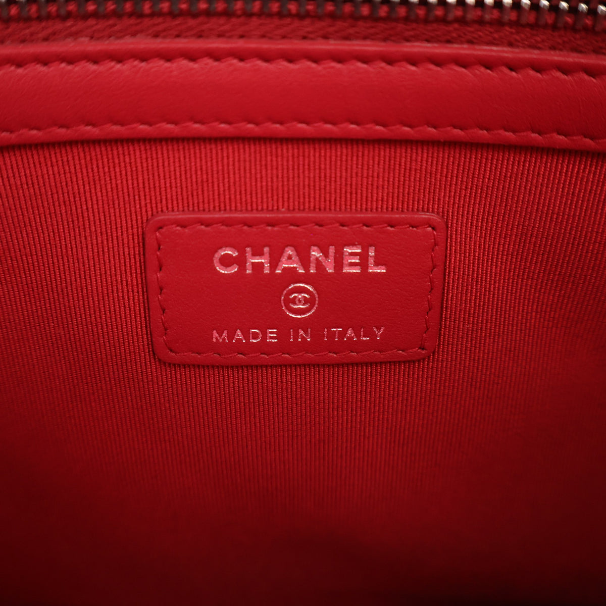 Pre-Owned Chanel Case Medium Aged Calfskin Gabrielle Cosmetic, interior label and date code